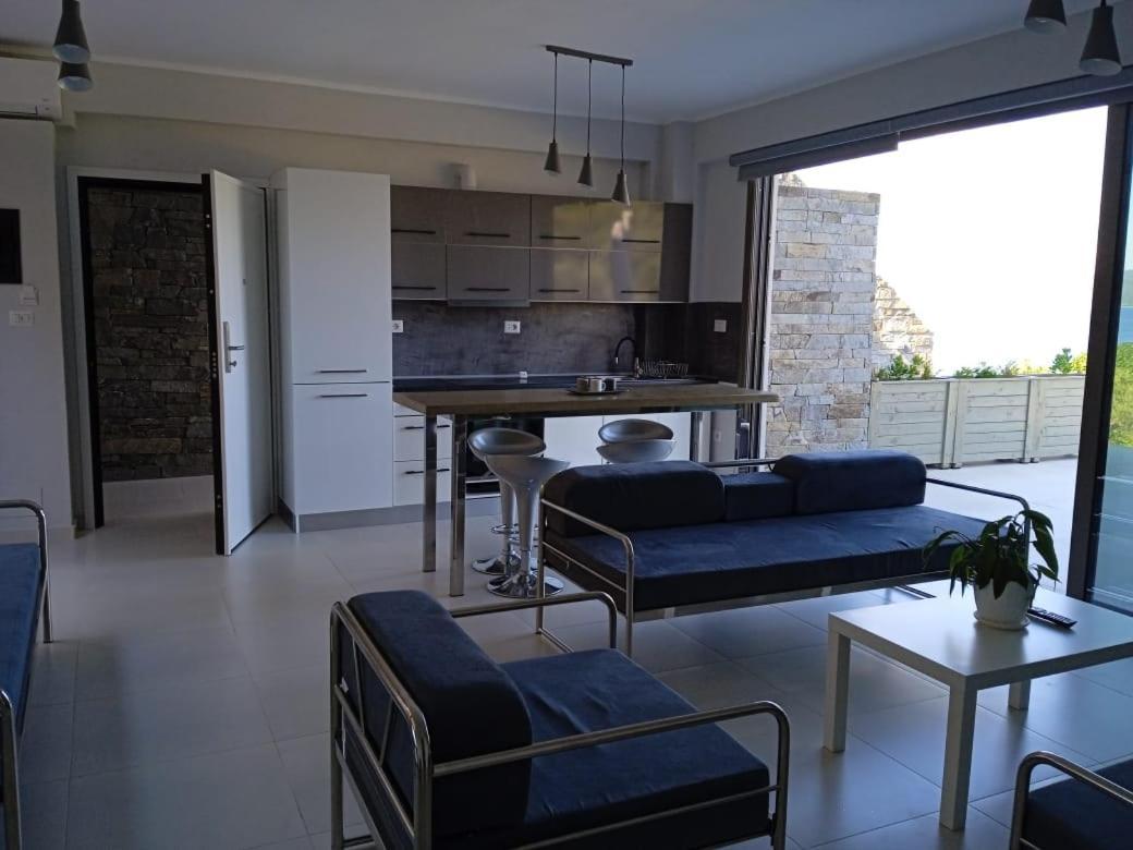 Υπόσκαφα Cave Concept Apartment Amolianí Luaran gambar